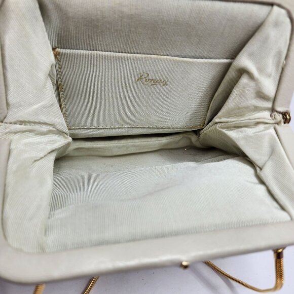 Vintage Ronay White Leather Evening Bag With Gold Chain Strap & Clasp - Picture 6 of 10
